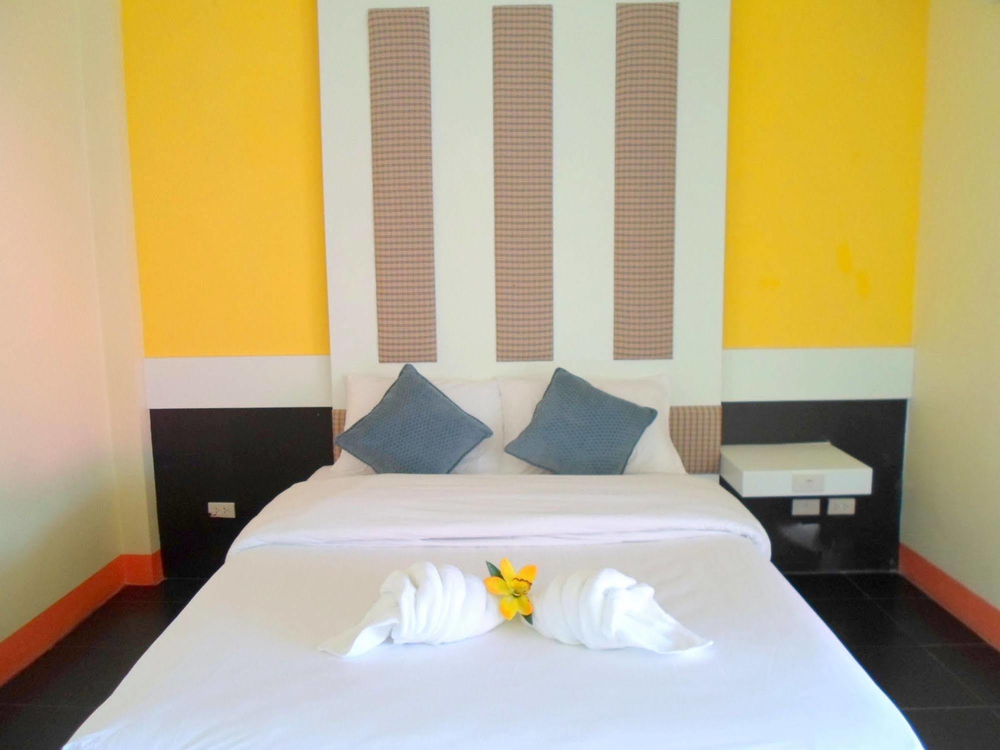Bantatuk Resort & Restaurant Ban Tha Khun Exterior foto